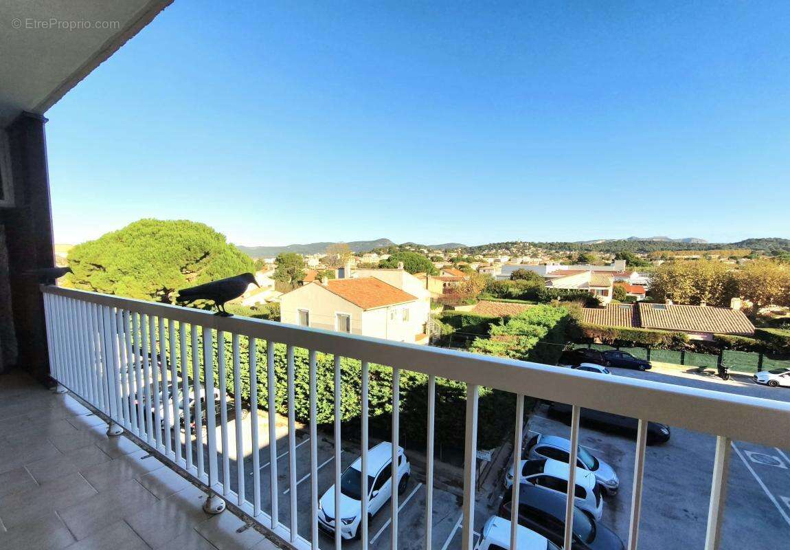 Appartement à SIX-FOURS-LES-PLAGES