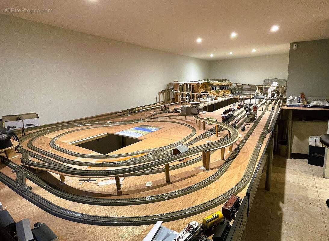 Maison à VILLE-D'AVRAY