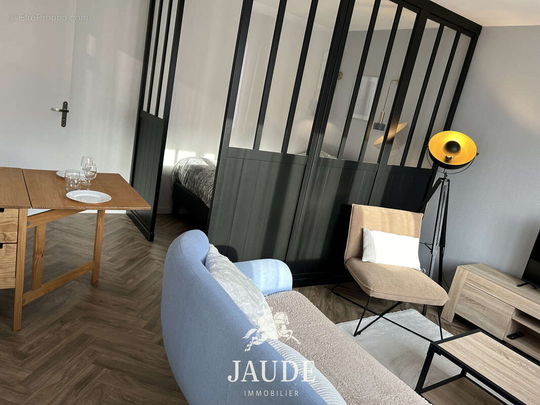 Studio meublé rénové avec balcon et parking   Dernier étage   63B rue de l’Oradou, Clermont-Ferrand - photo 5