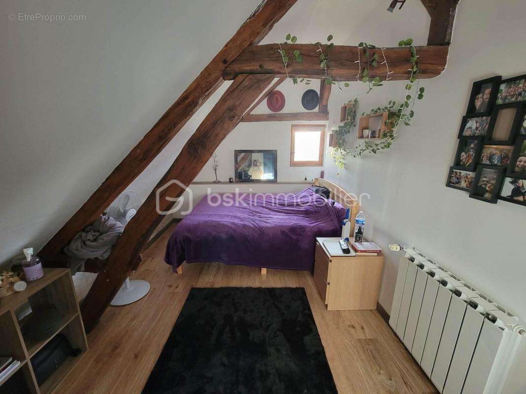 Maison à LA CHAPELLE-SUR-OREUSE