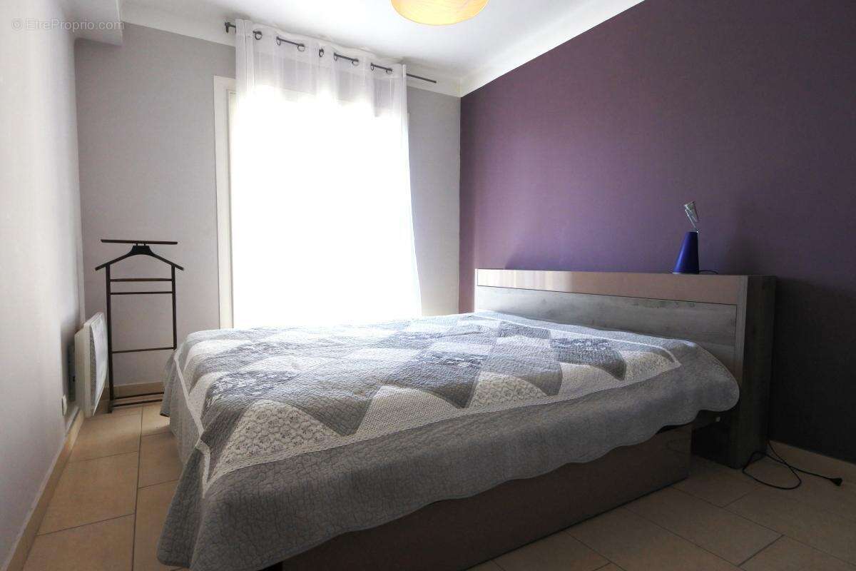 Appartement à SIX-FOURS-LES-PLAGES