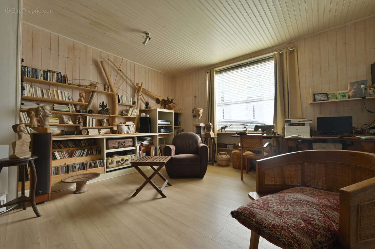 Appartement à SAINT-JEAN-D'ANGELY