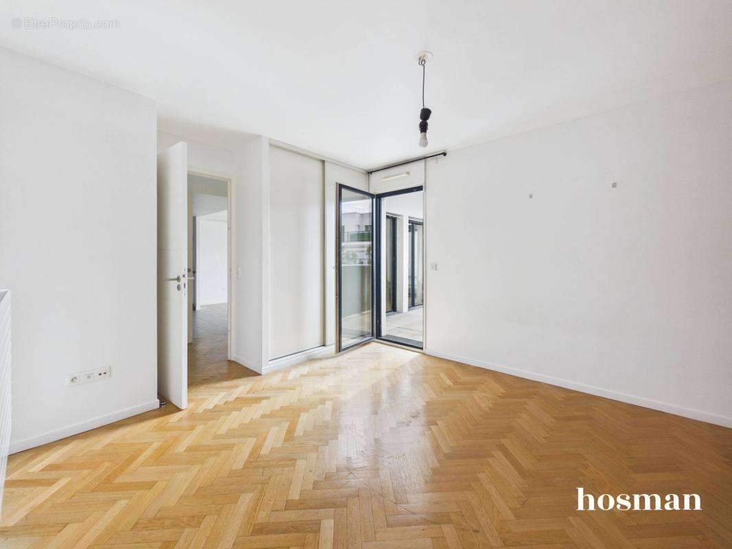 Appartement 2 pièces de 56 m² avec terrasse et parking - Avenue Sisley, Suresnes - photo 10