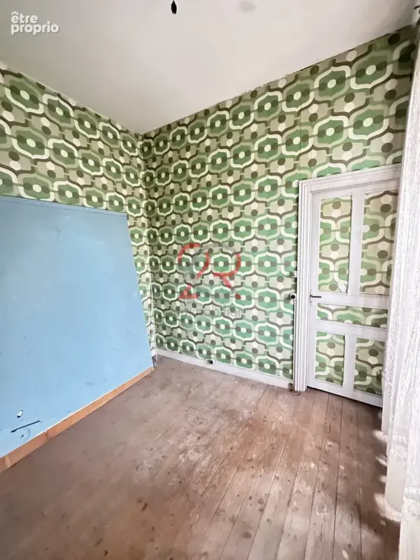 Immeuble 400 m2 - photo 2