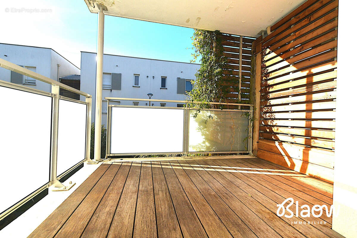 Appartement à MEYZIEU