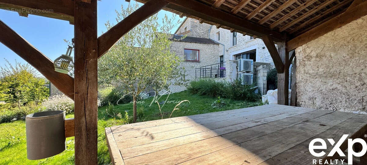 Maison à MONTAINVILLE