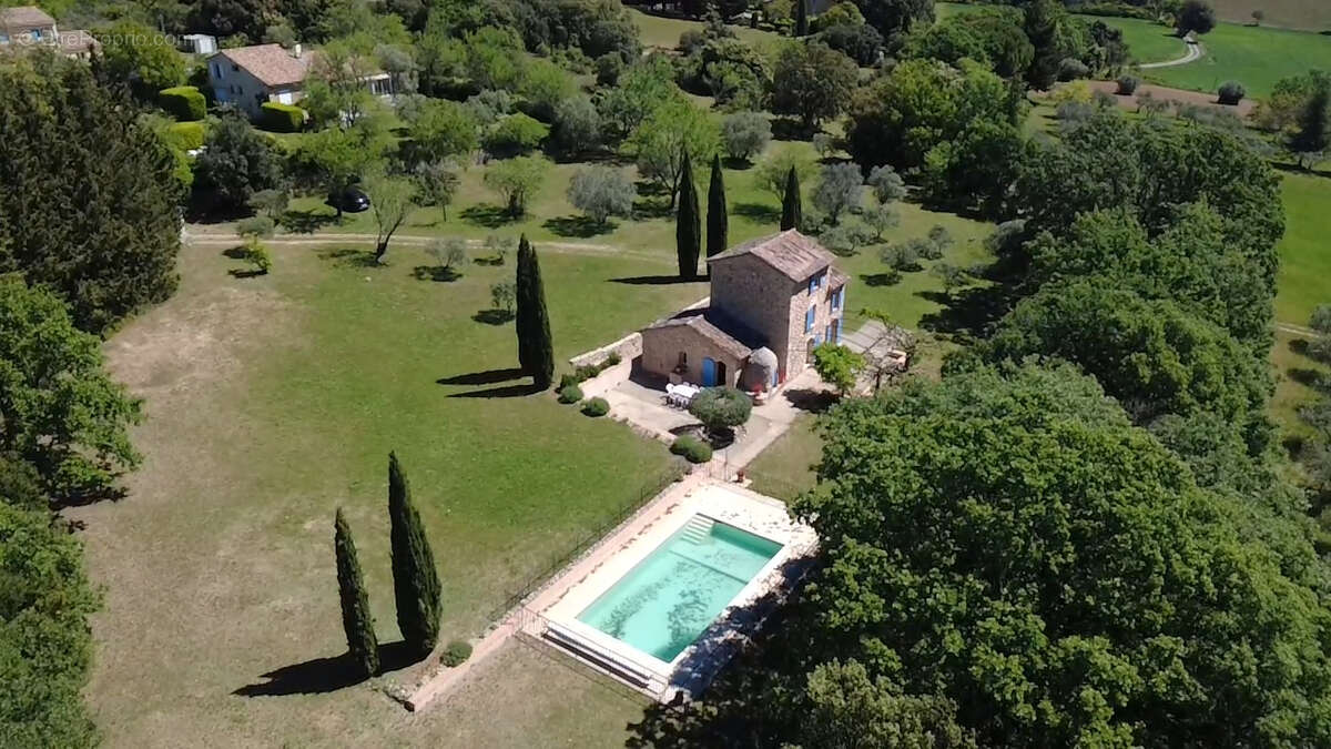 MOISSAC BELLEVUE, superbe mas renové sur 9530 m2 de terrain. - photo 3