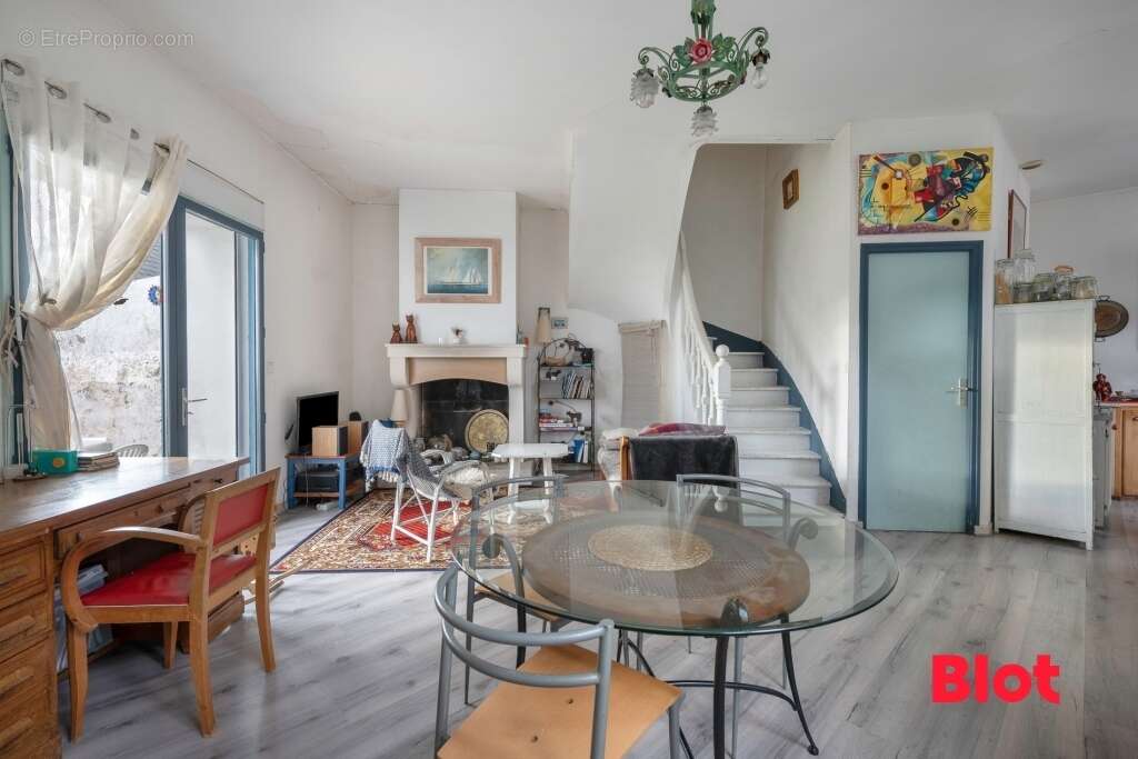 Maison à LE POULIGUEN