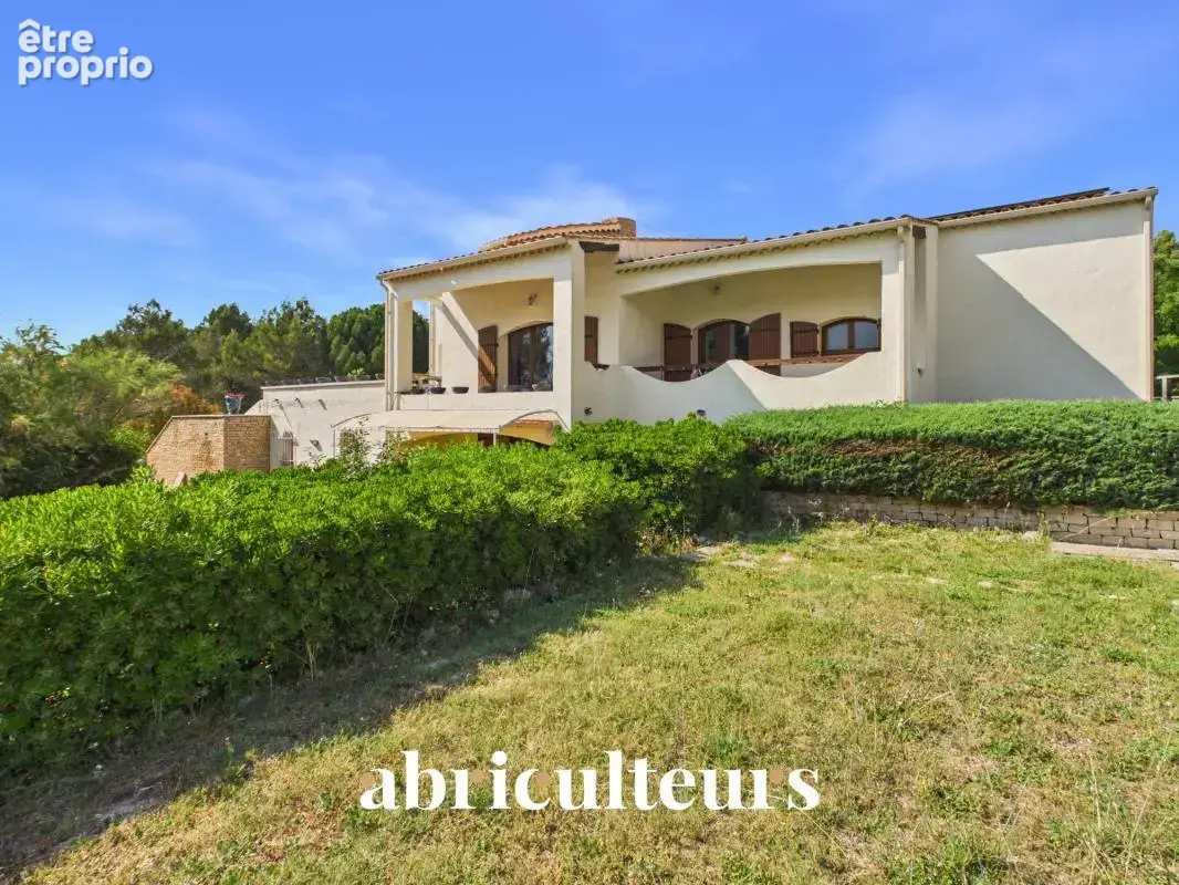 Propriété de 308 m² sur 1 hectare — 8 pièces — Lambesc (13410) - photo 23