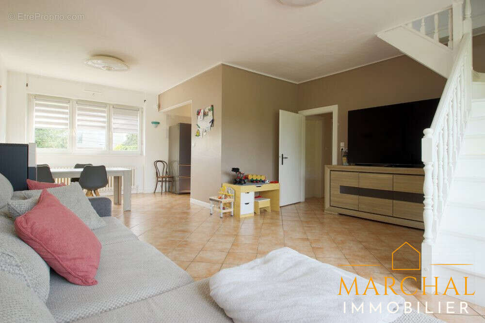 Maison à COURCELLES-SUR-NIED