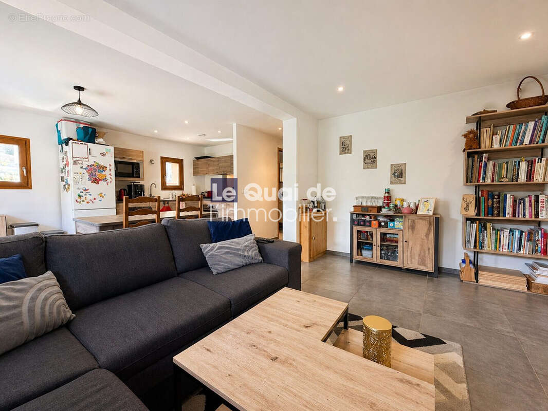 Appartement à LA LECHERE