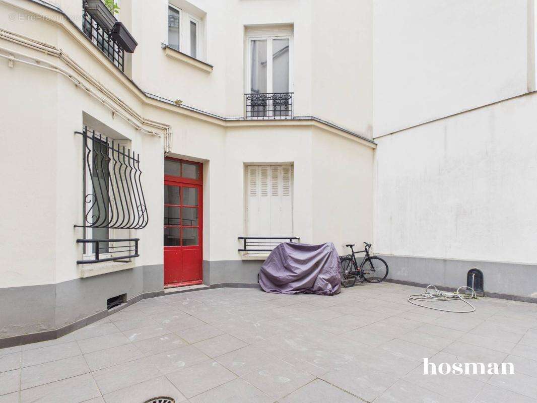Appartement à PARIS-14E