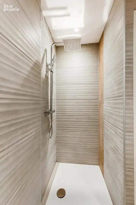 Fréjus centre historique - Appartement 81 m2 entièrement rénové - photo 5