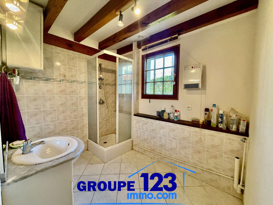 Maison de 66 m2 avec combles aménageables   Venoy, à 10 minutes d’Auxerre - photo 7