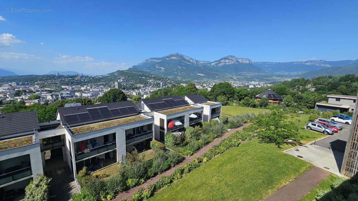 Appartement à JACOB-BELLECOMBETTE