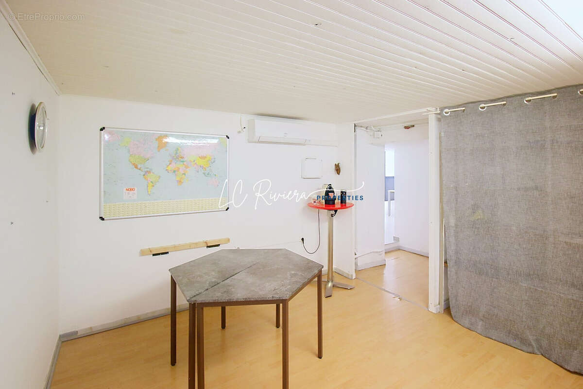 Commerce à SAINT-RAPHAEL