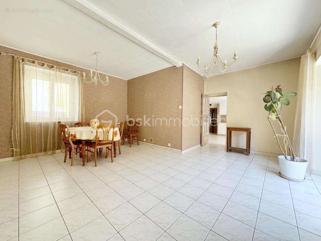 Appartement à VILLARD-BONNOT