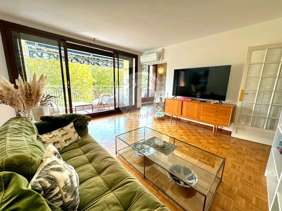 Appartement à MARSEILLE-9E