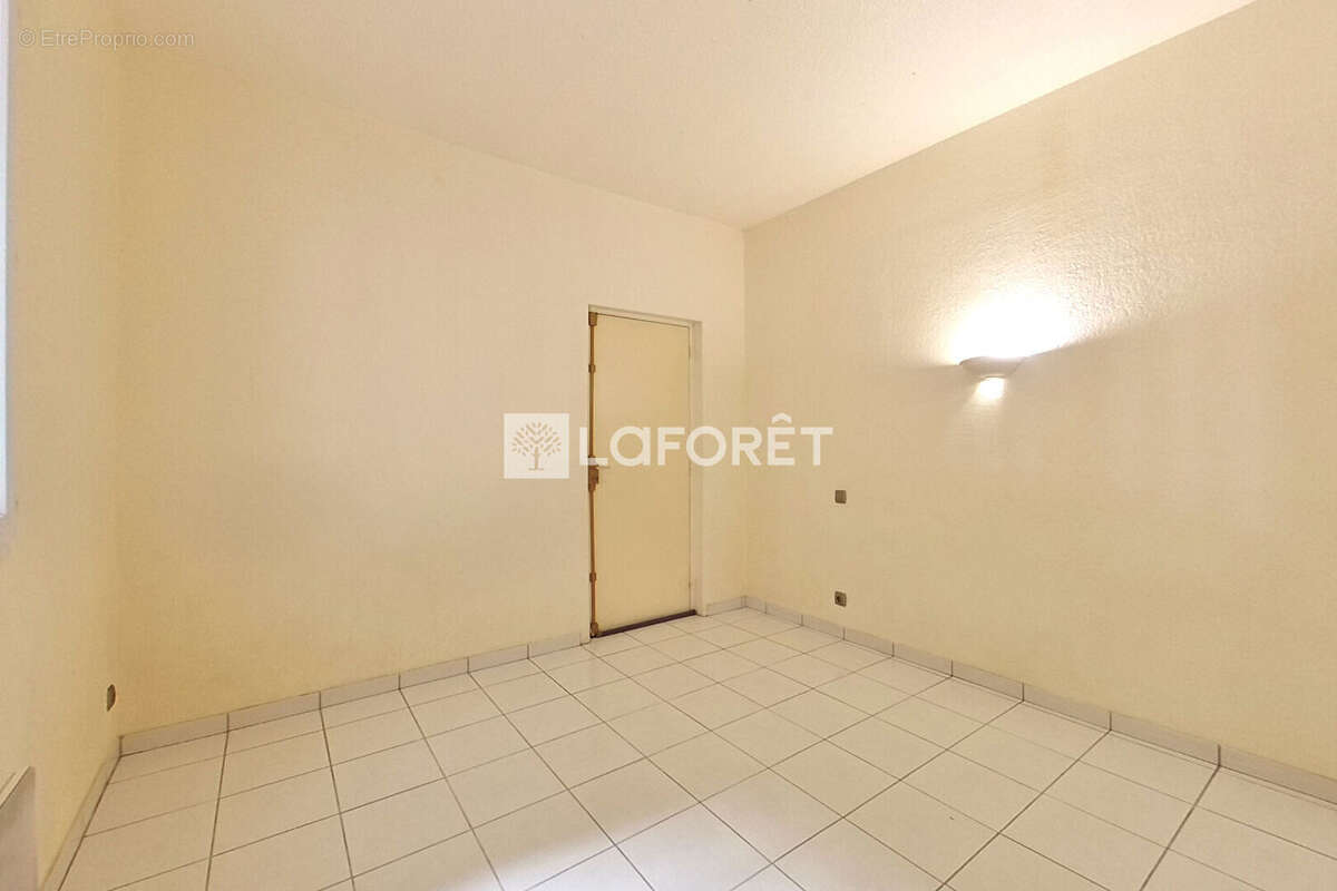 Appartement à ESPIRA-DE-L'AGLY