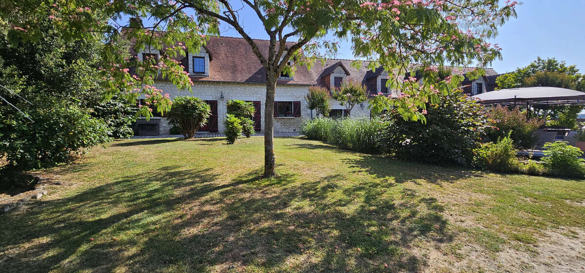 Maison à SAINTE-MAURE-DE-TOURAINE