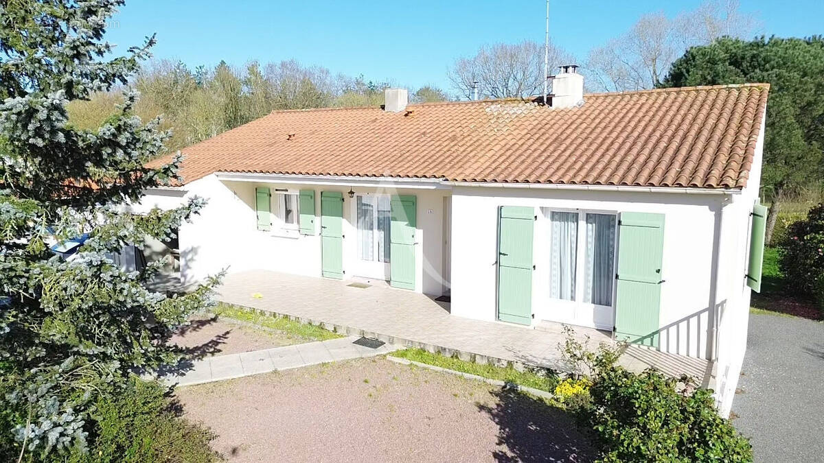 Maison à SAINT-PAUL-MONT-PENIT