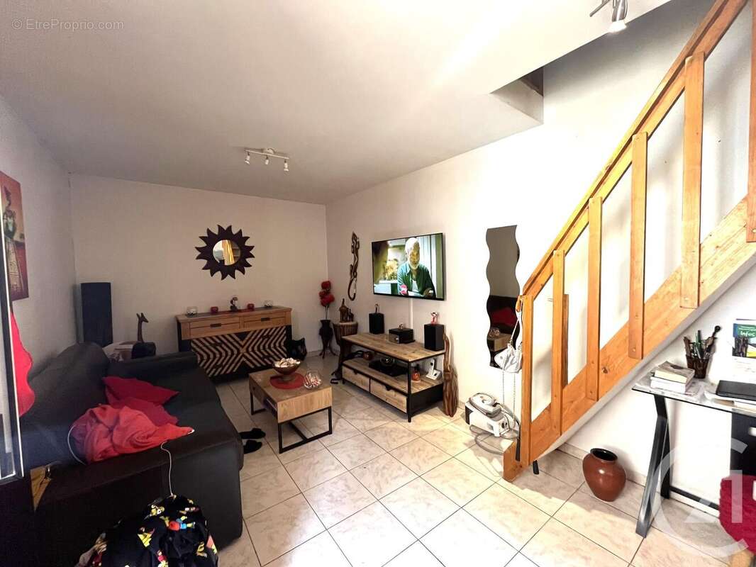 Appartement à SAINT-MAUR-DES-FOSSES