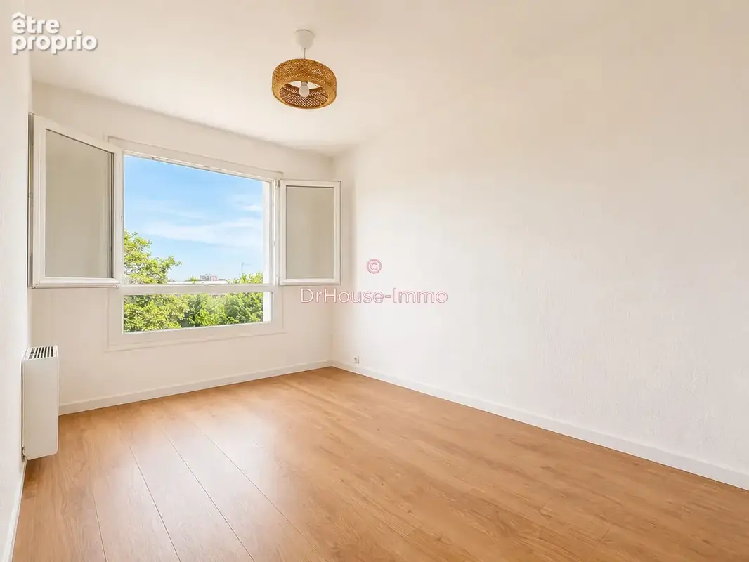 Appartement 69 m² à Bagnolet  - photo 7