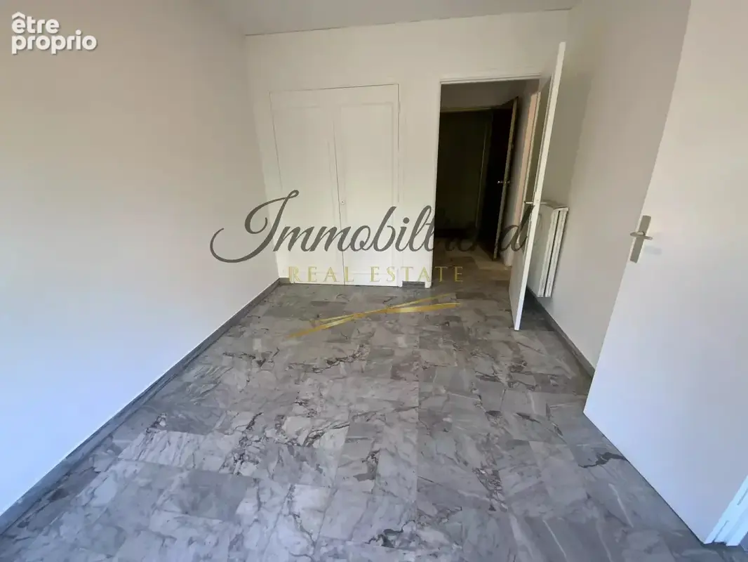 Menton bas Borrigo, studio de 23,60 m2 et balcon. - photo 15