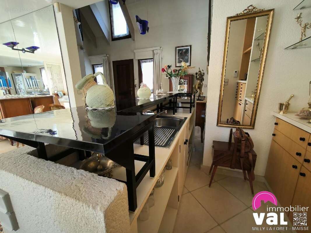 Maison 203 m² à Le Vaudoue  - photo 5