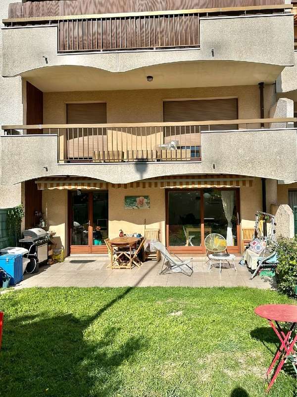 Appartement à REIGNIER