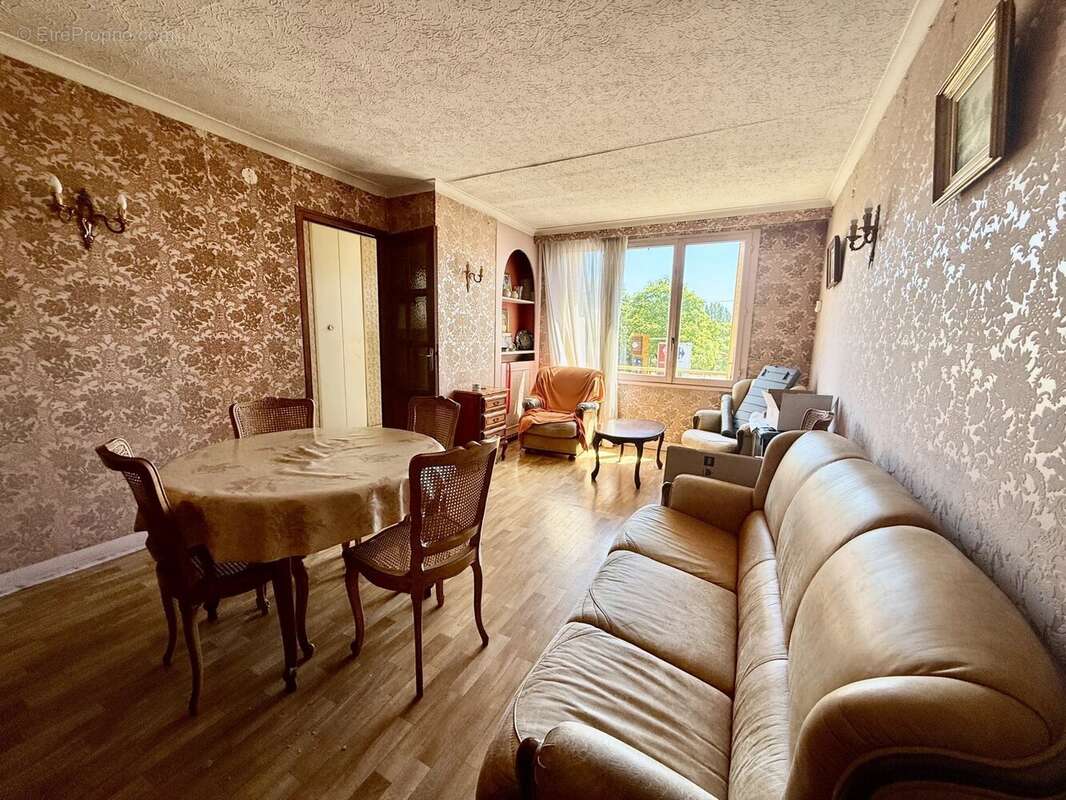 Maison à SAINT-MARTIN-DU-TERTRE