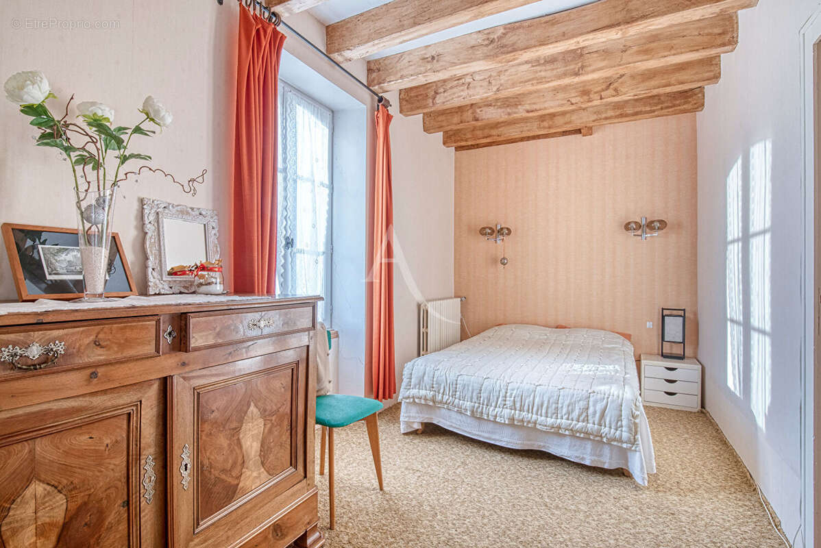 Maison à BLAISON-GOHIER