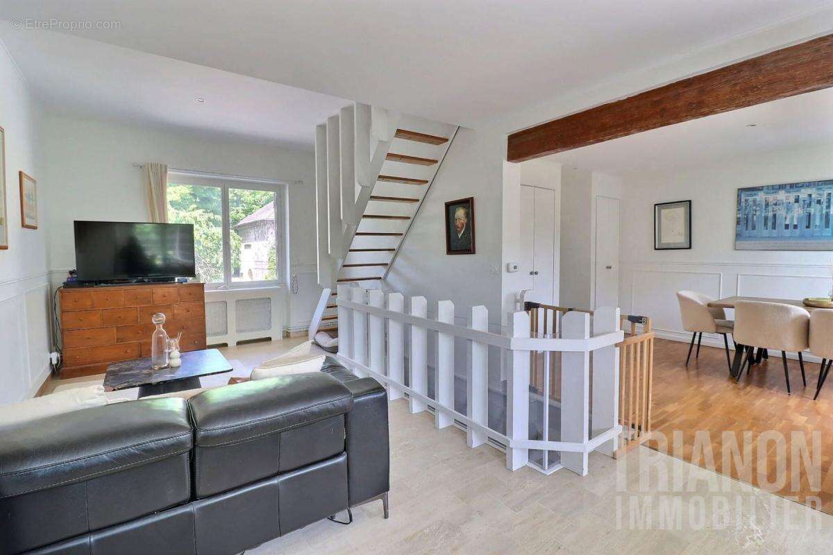 Appartement à MEULAN