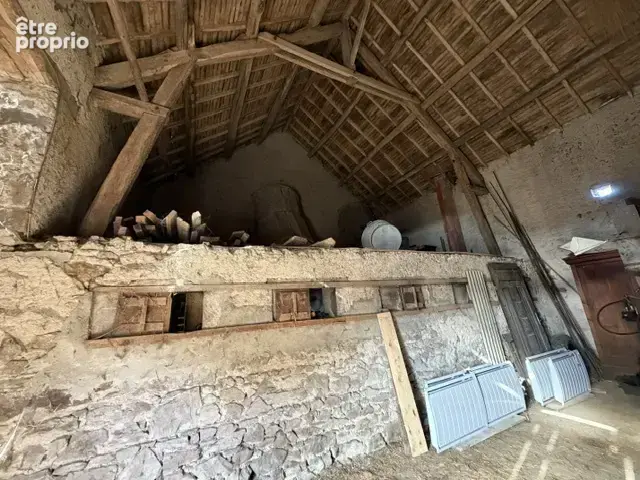 MARCILLAT - Maison à rénover - photo 26