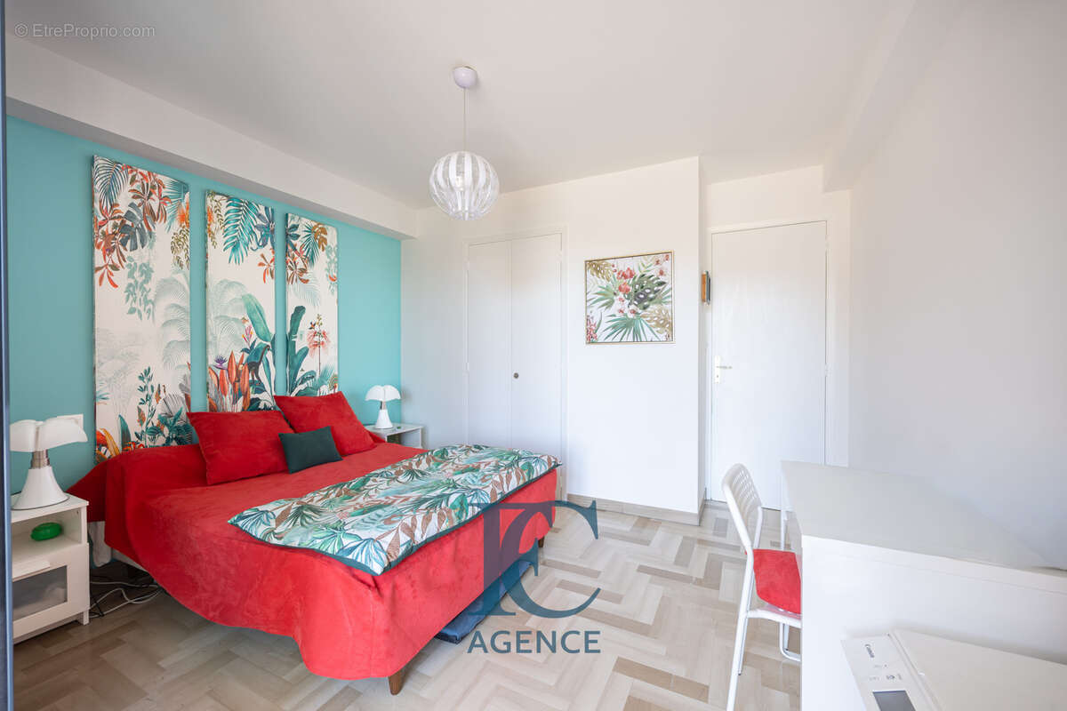 Appartement à SANARY-SUR-MER