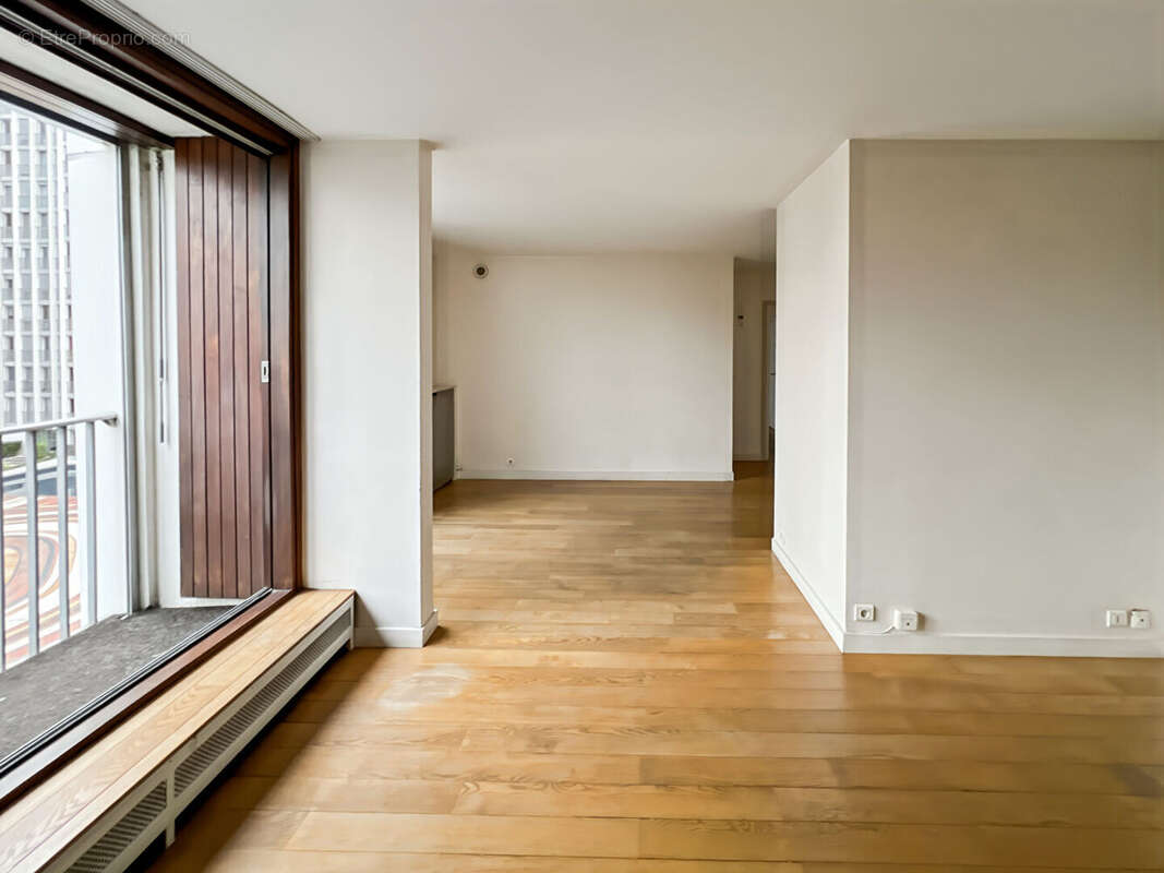 Appartement à PARIS-15E