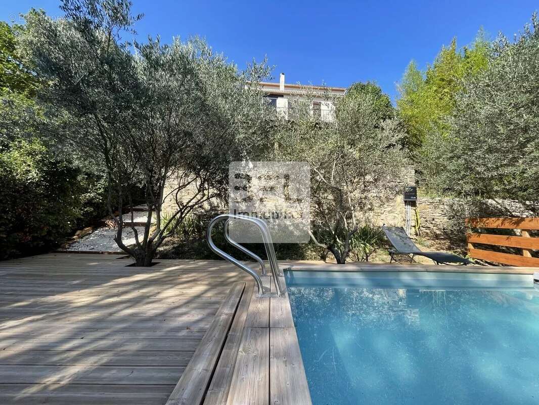 Maison à BAGNOLS-SUR-CEZE