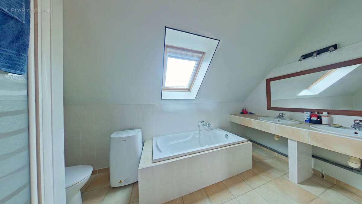 Maison à SAINTE-CATHERINE-DE-FIERBOIS