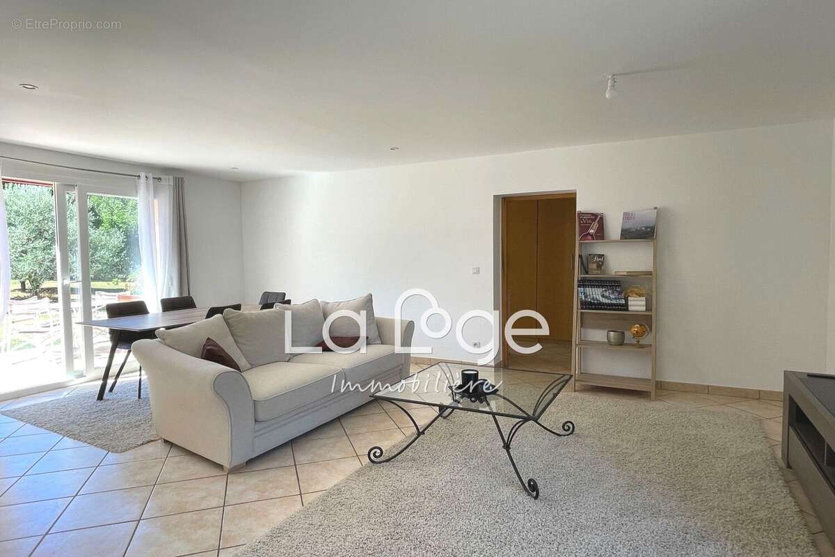 Maison 208 m² à Curbans  - photo 6