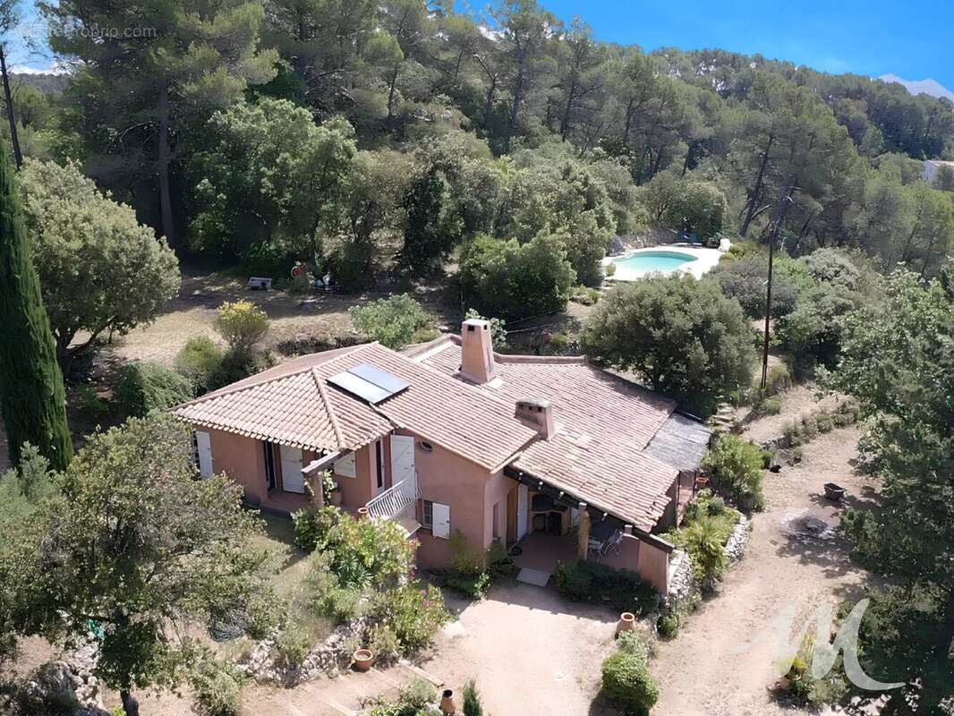 Maison à BARJOLS