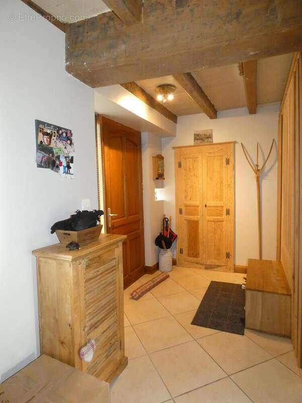 Maison 192 m² à Issoudun-Letrieix  - photo 3