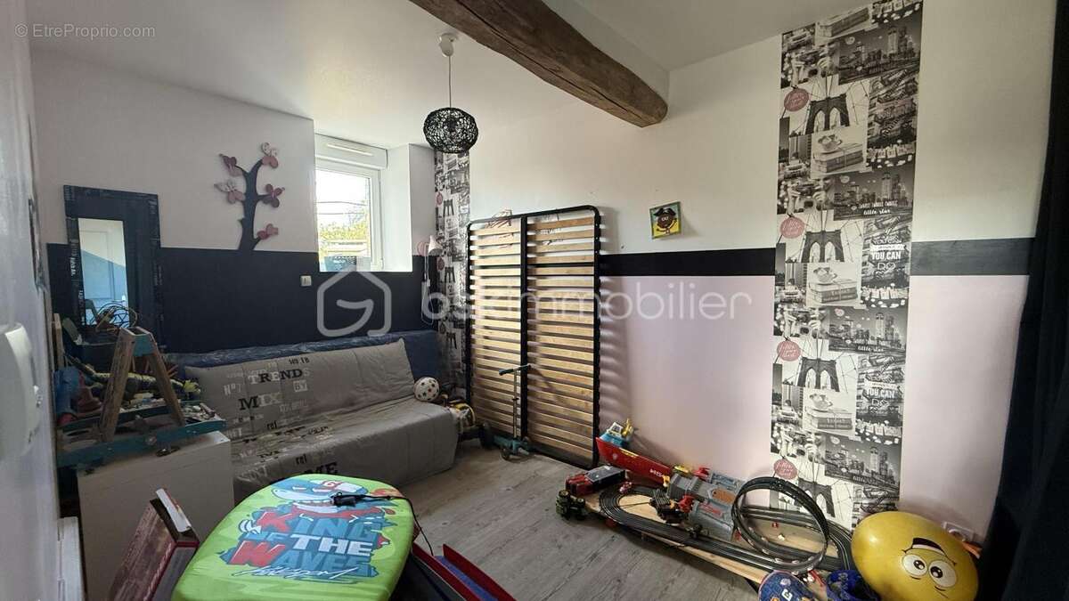 Maison à CHAMPSECRET