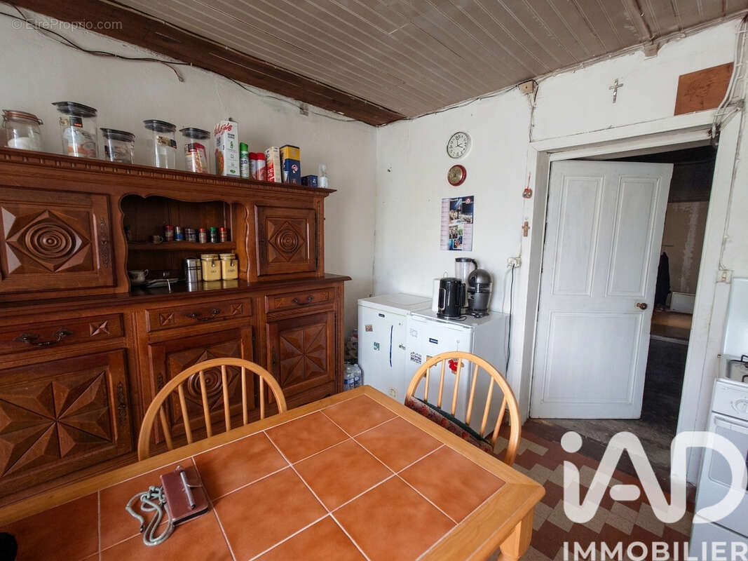 Maison 55 m² à Brigueil-Le-Chantre  - photo 7