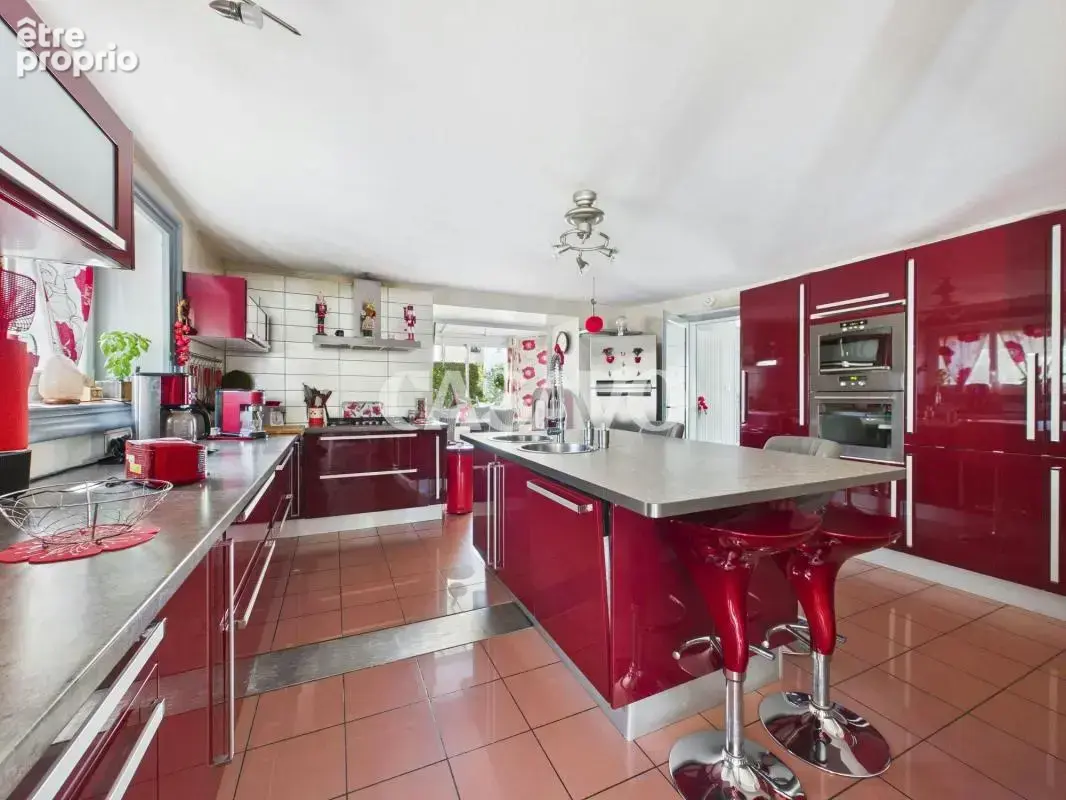 Vente Maison 5 pièces de 195m² - 69700 Givors - photo 5