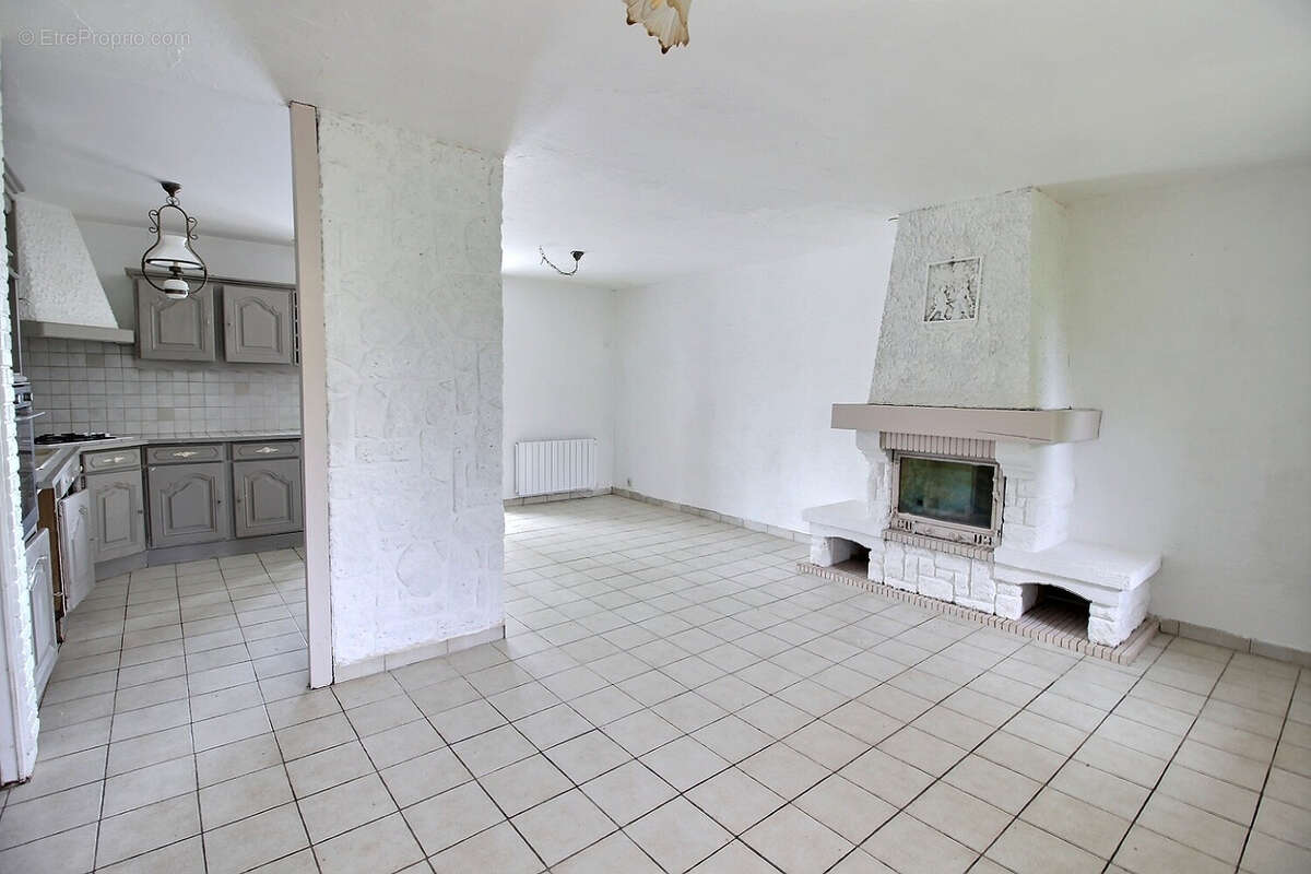 Maison à COURVILLE-SUR-EURE
