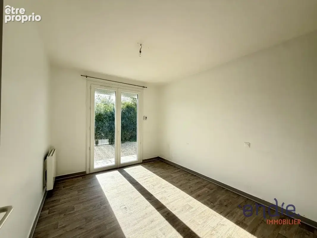 Maison rénovée 103 m2 - Pompignan - Limite Grisolles - Terrain 883 m2 - 3 chambres - Double garage - photo 6
