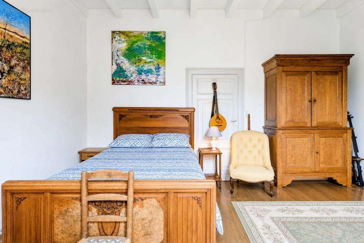 Maison 6 pièces et dépendances à Lacour - photo 7