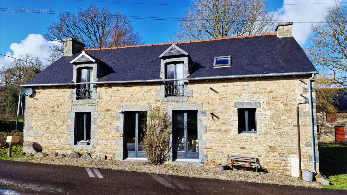 Maison à MERDRIGNAC