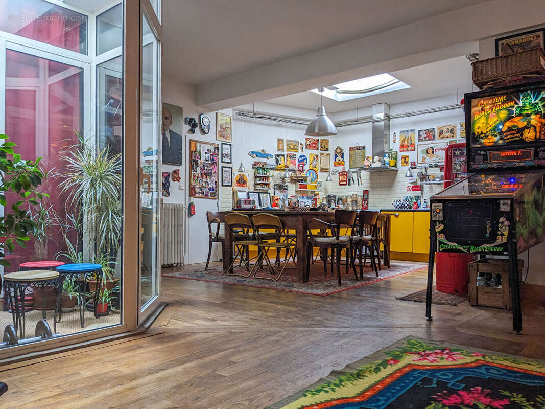 Appartement à PARIS-18E