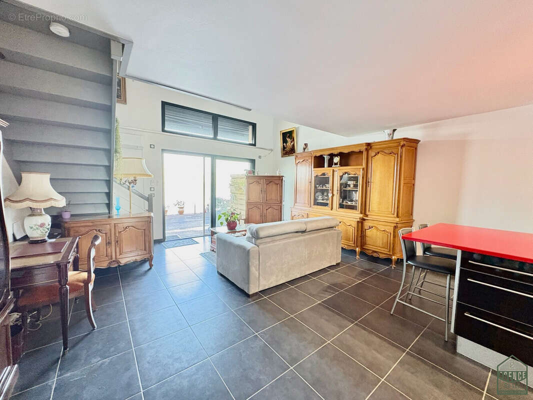 Appartement 84 m² à Perols  - photo 9